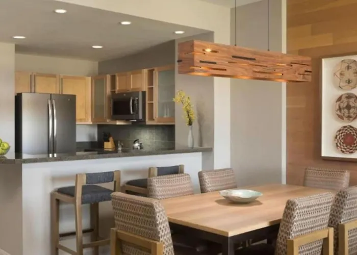 Holiday home Sanctuary In 1bd With Amenities Fitness Room, Pools Etc